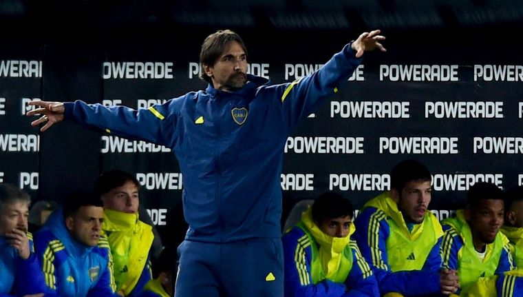 Diego Martínez y los refuerzos de Boca. Foto: FotoBaires