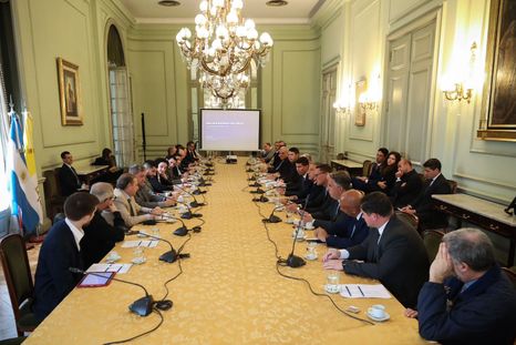 El Gobierno se reunió con la comitiva del Papa León XIV El Gobierno se reunió con la comitiva del Papa León XIV