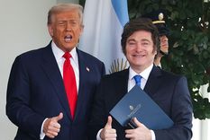 Gemelos, pero en lugar de Schwarzenegger y De Vito, el mundo real muestra a Milei y Trump con líderes de un nuevo proceso.&nbsp;