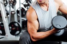 EJERCICIOS PARA BÍCEPS Foto: SHUTTERSTOCK