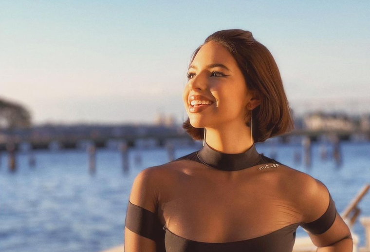 Ángela Aguilar es una joven artista es ascenso