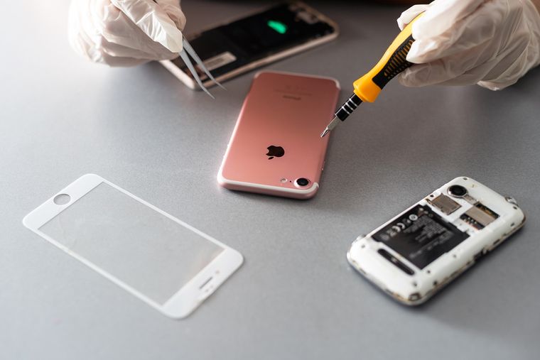 La lealtad de marca de Apple supera el 90% gracias a su ecosistema de servicios integrados. La lealtad de marca de Apple supera el 90% gracias a su ecosistema de servicios integrados.