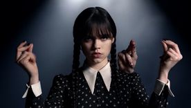 Foto: https://la-lista.com/entretenimiento/2022/06/06/jenna-ortega-se-convierte-en-la-merlina-de-la-serie-de-tim-burton