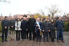 Cornejo acompañado de referentes del oficialismo y parte de su Gabinete Foto: Gobierno de Mendoza