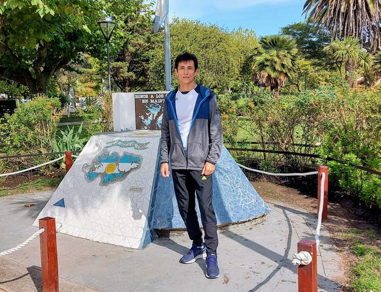 Pedro Cáceres cuando volvió a las Islas. Pedro Cáceres cuando volvió a las Islas.