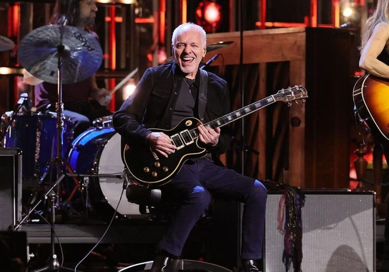 Peter Frampton y su guitarra Gibson Phenix Les Paul Custom Foto: Instagram @mrpeterframpton