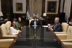 El presidente Javier Milei se reunió con la activista antichavista Elisa Trotta en la Casa Rosada, también estuvieron el canciller Pablo Quirno y la diputada Sabrina Ajmechet.