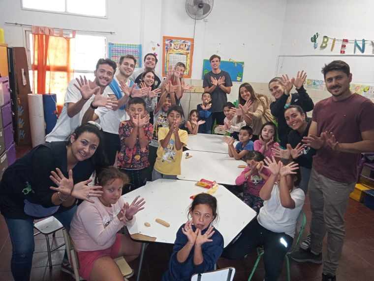 Crecer Felices es un proyecto que surge de la mano de jóvenes mendocinos