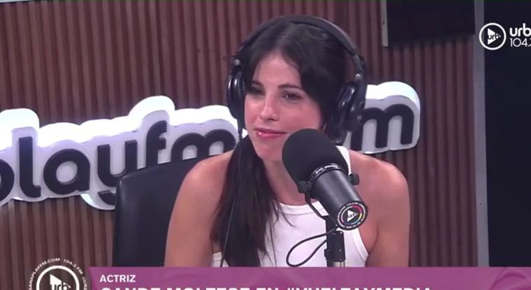 Cande Molfese recordó cuando en Polonia le cerraron un shopping La actriz todavía no puede creer lo que genera Foto: Captura de streaming