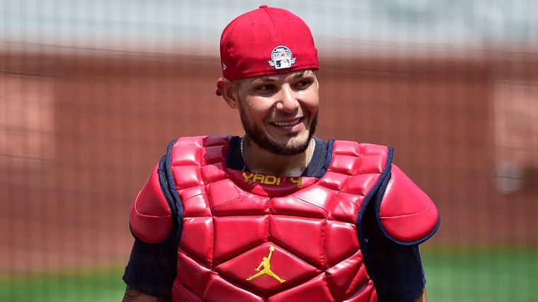 Yadier Molina escucha ofertas.