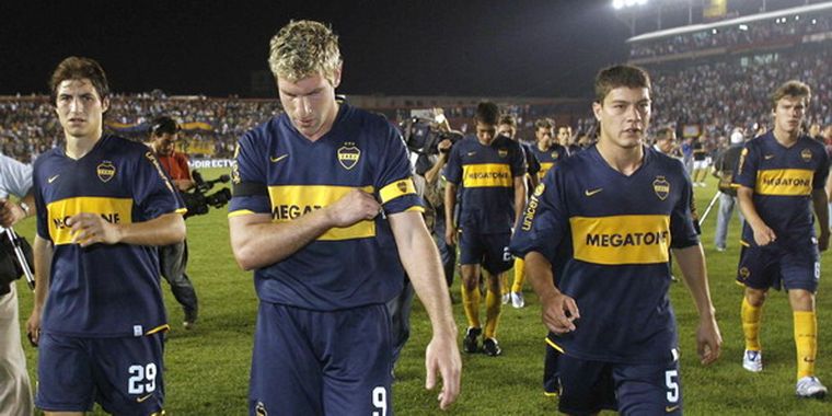 Que caripela. Boca se retiró triste el pasado fin de semana, luego de perder con Colón en Santa Fe. Foto: Na