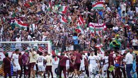 El festejo de Fluminense con sus hinchas tras dar el batacazo de los octavos de final. El festejo de Fluminense con sus hinchas tras dar el batacazo de los octavos de final.