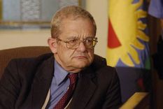 el juez piombo renuncio a su cargo en la facultad de derecho