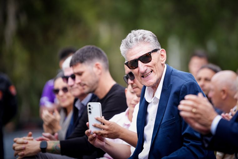 El Patón Bauza reapareció en público para participar de un emotivo reconocimiento que le realizaron en Ecuador. El Patón Bauza reapareció en público para participar de un emotivo reconocimiento que le realizaron en Ecuador.