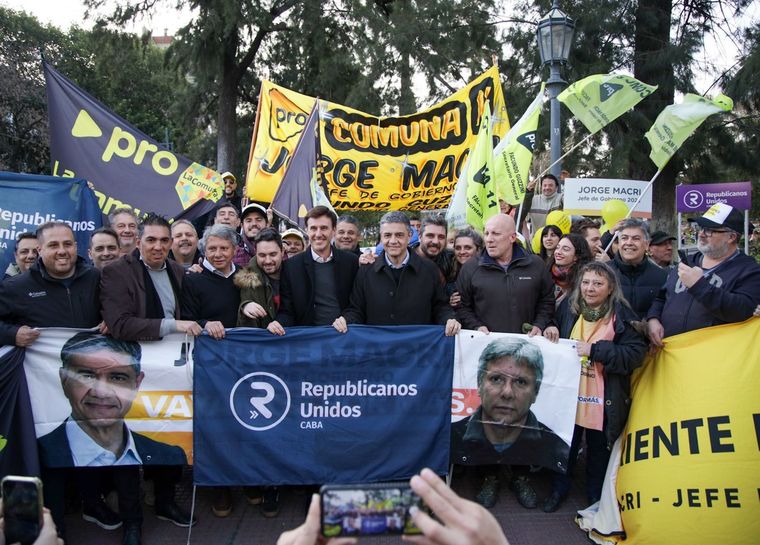 Juntos. Roberto García Moritan y Jorge Macri, en Villa Devoto. Foto: Prensa Jorge Macri