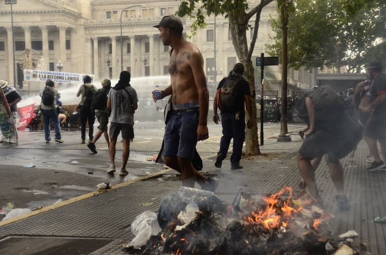Disturbios en la marcha de la reforma laboral.