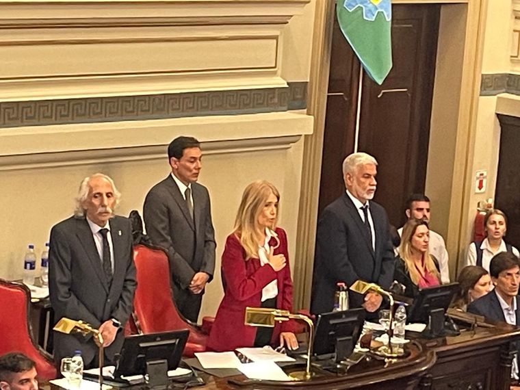 Verónica Magario, lejos de la mirada de los períodistas legislativos, se apronta a terminar el 26 de febrero la sesión 