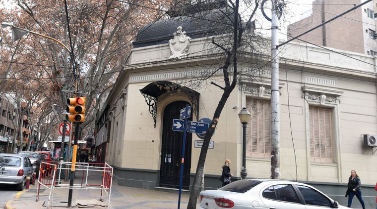 arzobispado mendoza edificio (4).JPG
