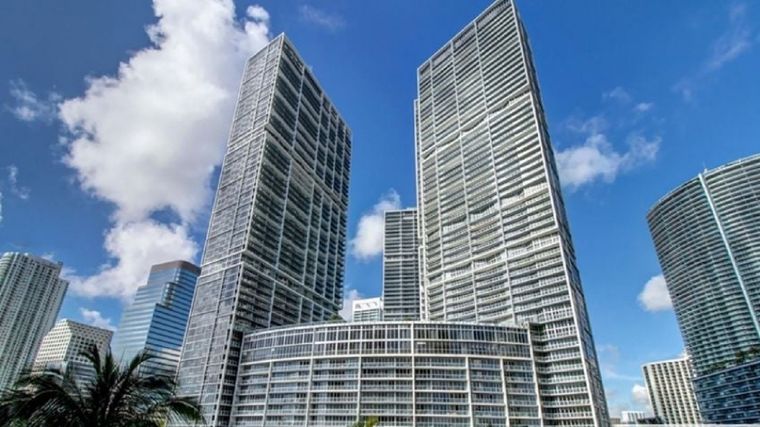 Icon Brickell, el edificio donde Alcorta Group adquirió una unidad por US$710 mil.