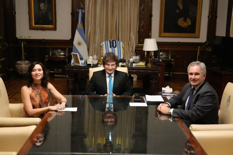 Javier Milei y el canciller Pablo Quirno recibieron a Isabel Díaz Ayuso en la Casa Rosada.