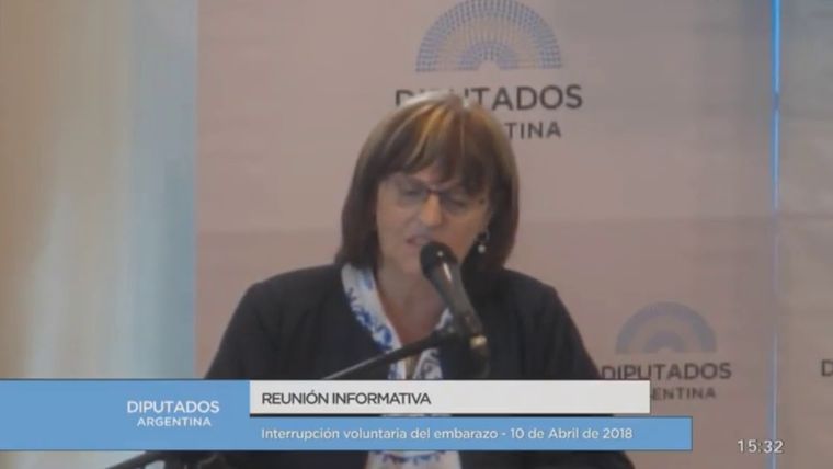 Doctora Raquel Bolton, es médica  bioeticista.