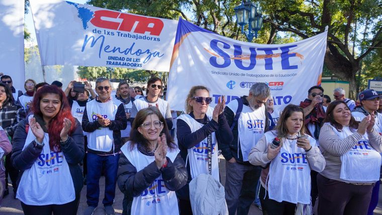 El SUTE adhirió a la 4° Marcha Federal Universitaria