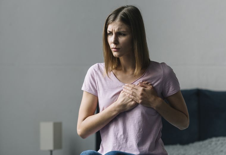 Las mujeres, más propensas a enfermarse del corazón. Foto: Freepik