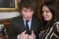 Javier Milei con Sandra Pettovello. En una semana, la ministra preferida del presidente dejó en off side a todo el gabinete por los créditos del Banco Nación, la corrupción de ANDIS y el vaciamiento del PAMI&nbsp;