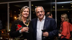 Patricia Ortiz, presidente de Bodegas de Argentina, y Walter Bressia, el presidente del período anterior.