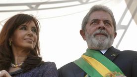 Lula da Silva quiere visitar a Cristina Fernández. Lula da Silva quiere visitar a Cristina Fernández.