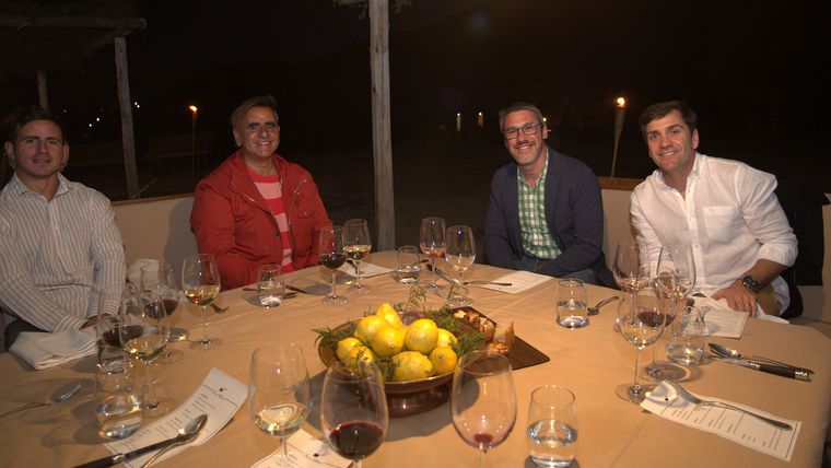 Charla de varones. Charla de varones.