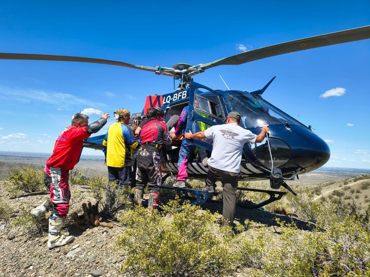 El rescate en helicóptero fue encabezado por el Cuerpo de Aviación Policial y la Patrulla de Rescate.