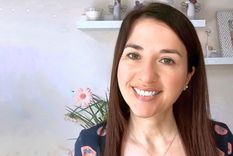Lorena Perelló descubrió que tenía un don para ver y escuchar a personas fallecidas cuando tenía cinco años. Hoy recorre el mundo con su ciclo de charlas La vida continúa. Foto: Instagram @lorena_perello