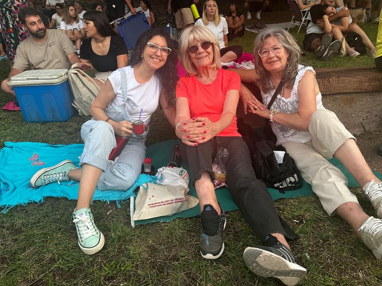 Noe Correas, Estela Tello y Marita Tello. Noe Correas, Estela Tello y Marita Tello.