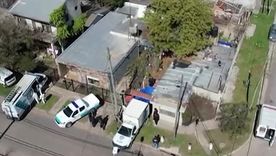 En esta casa de Florencio Varela sucedió el triple crimen de Morena, Brenda y Lara.