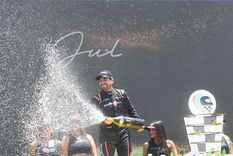 la escuadra mendocina del automovilismo nacional: esfuerzo, sacrificio y pura pasion para estar en pista