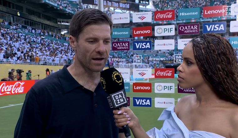 Xabi Alonso, DT del Real Madrid, se quejó del campo de juego del Hard Rock Stadium de Miami. Foto: captura DAZN