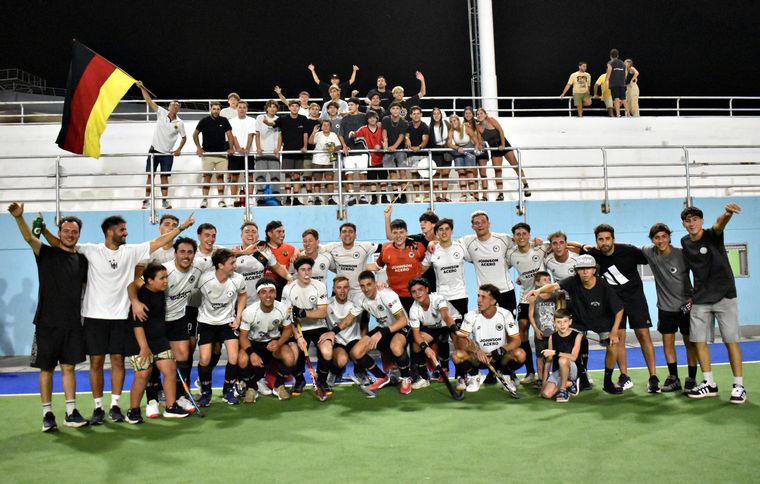Los Teutones vencieron a Vistalba y obtuvieron la Copa de Honor en el hockey masculino. Foto: Prensa Alemán
