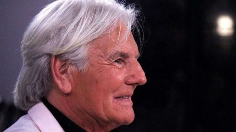 El cantante falleció el 15 de mayo de 2020, a sus 71 años. El cantante falleció el 15 de mayo de 2020, a sus 71 años.