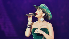 Ángela Aguilar elige sabiamente las prendas que viste para realzar cada parte de su cuerpo. Foto: Instagram @angela_aguilar_