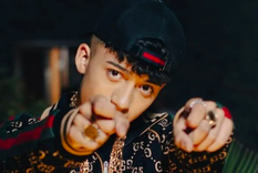 A los 16 años,  Giuliano Yankees falleció en un accidente de moto.