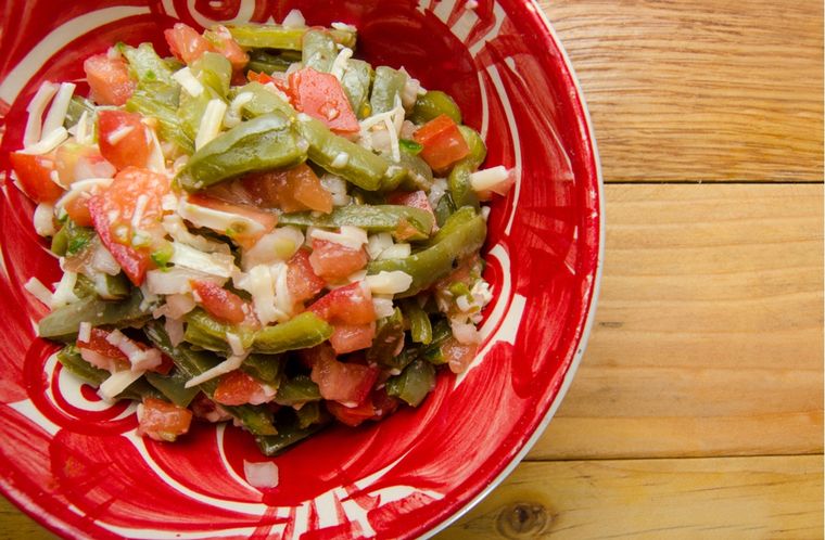 Para darle un toque extra, prueba añadiendo hierbas aromáticas. Foto: Shutterstock