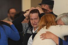 Familiares de las víctimas reaccionaron sorprendidos con la absolución de las imputadas en el caso Próvolo Foto: Télam