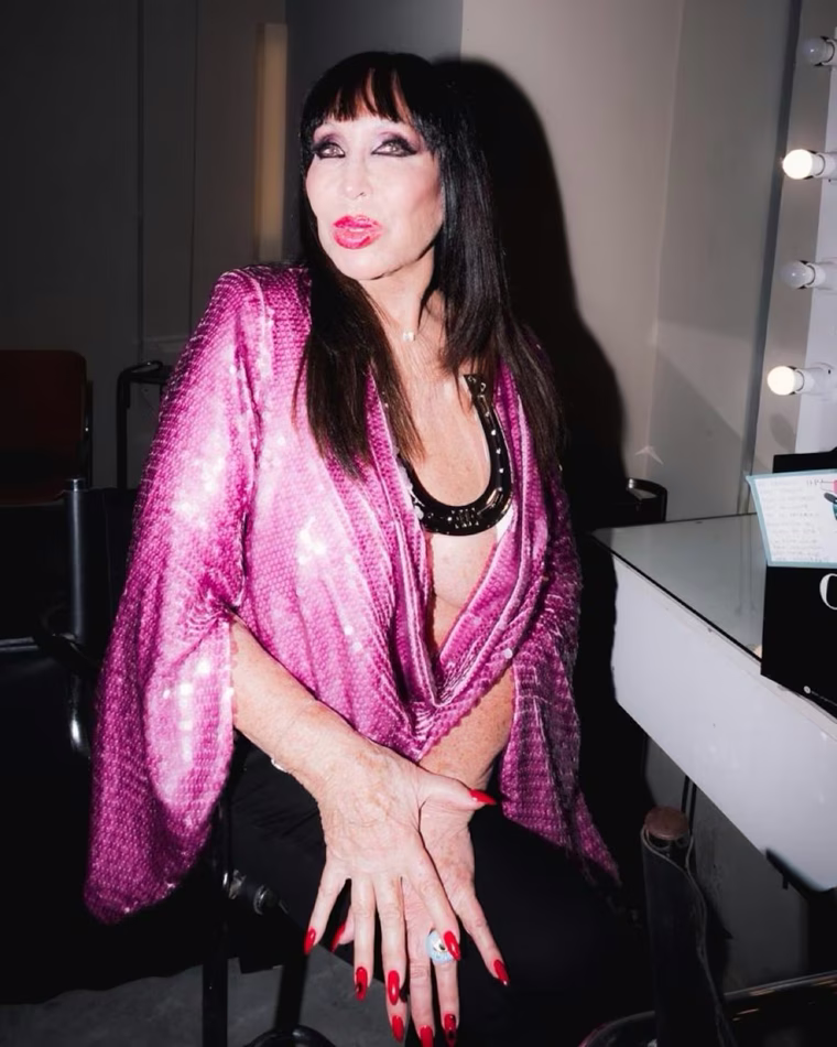 Moda y espectáculo en una noche explosiva. Moda y espectáculo en una noche explosiva.