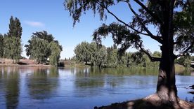 Un pueblo sereno. Un pueblo sereno.