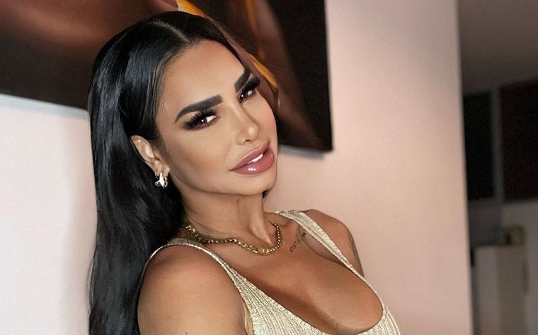 Lis Vega voló las redes con un entallado bikini floreado.