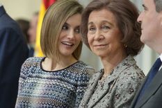 Reina Sofía y reina Letizia