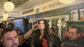 Laura Pausini soreprendió a los mexicanos.