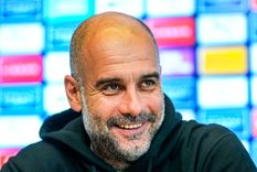 Pep Guardiola El técnico del Manchester City se llevaría a una joya argentina. Foto: Archivo