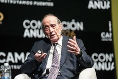 El economista Ricardo Arriazu sostiene la actividad va a ir levantando en un contexto de la baja de la inflación, pero el dato definitorio es la confianza de los consumidores y los empresarios en el rumbo económico.